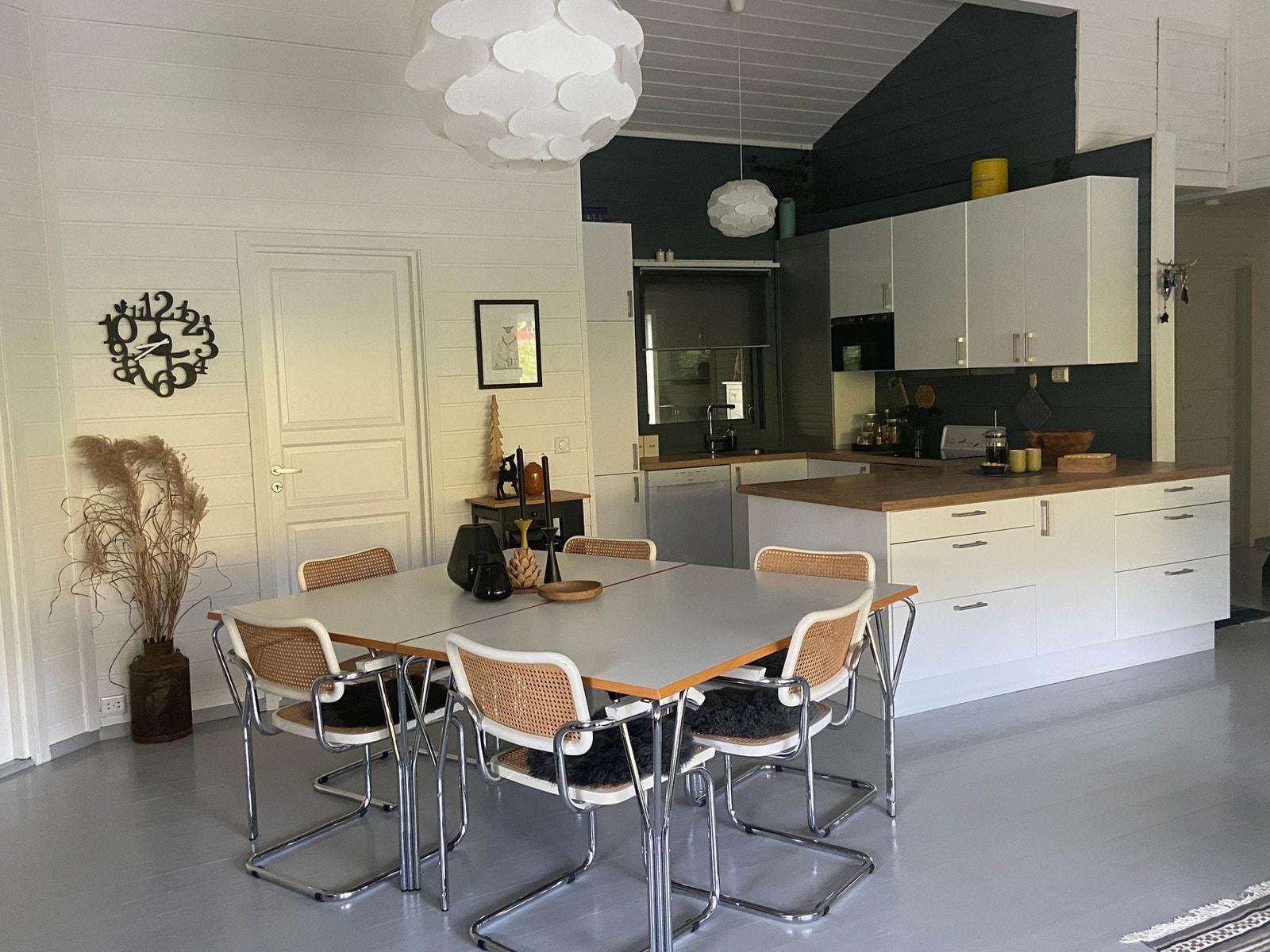 Kjøkken og spisestue Galleribilde