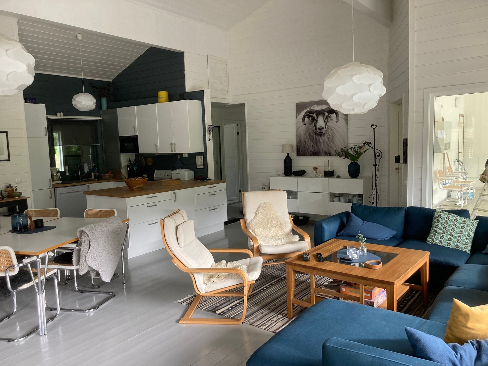 Stuen og kjøkken Galleribilde