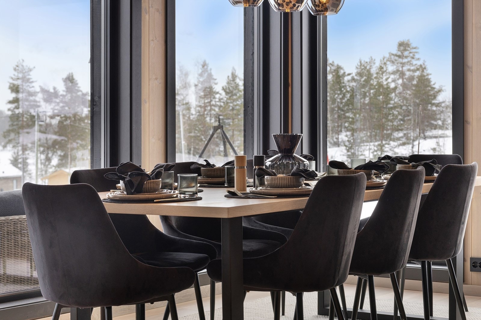 Dekket spisebord Galleribilde