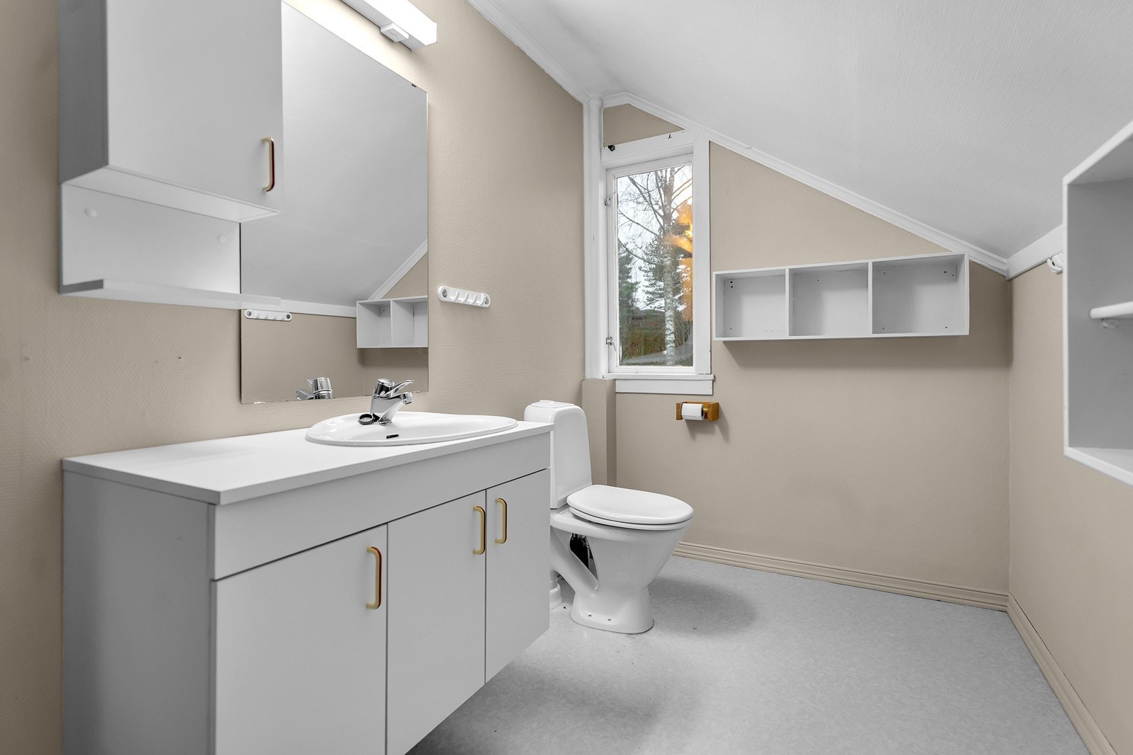 Bad i 2.etg Galleribilde