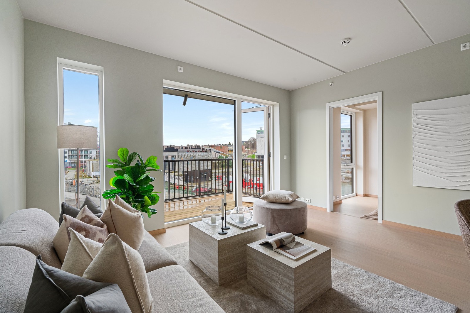 Stue-/kjøkkenområde er ca. 24 kvm. Galleribilde