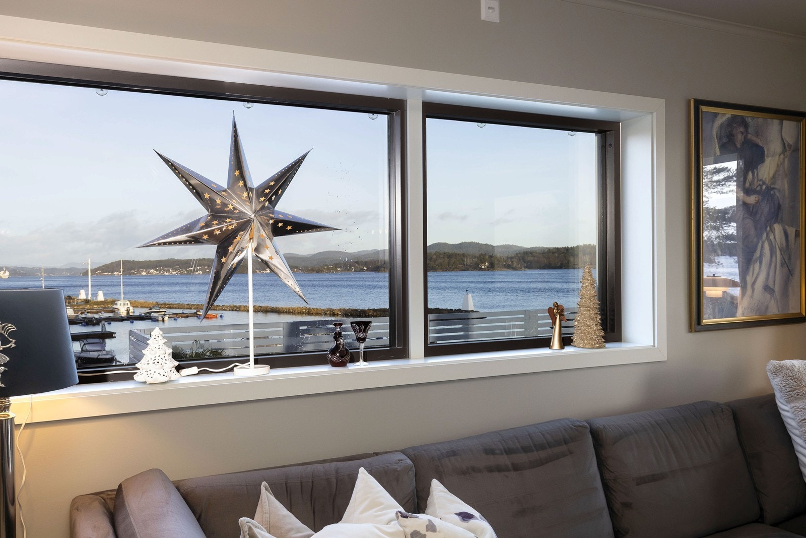 Store vinduer som åpner opp for maksimal utsikt Galleribilde