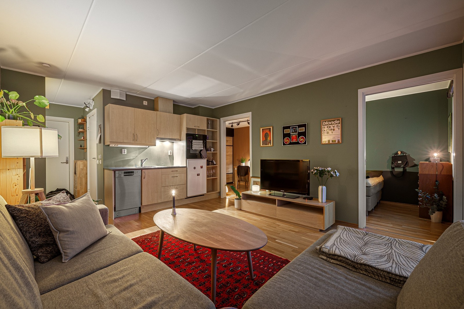 Leiligheten varmes opp via vannbåren varme. Galleribilde