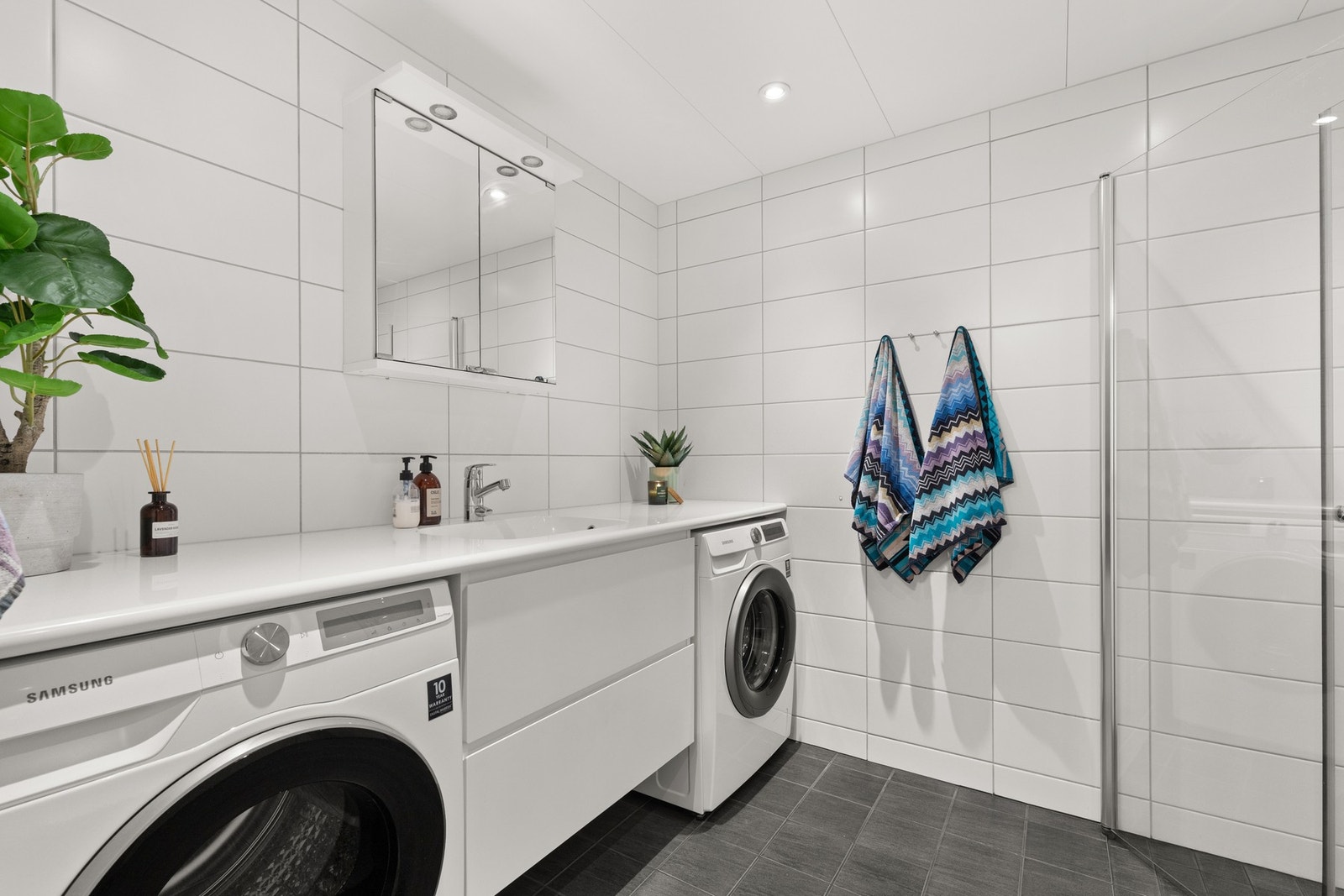 Badet fungerer også som vaskerom/gjestebad. Galleribilde