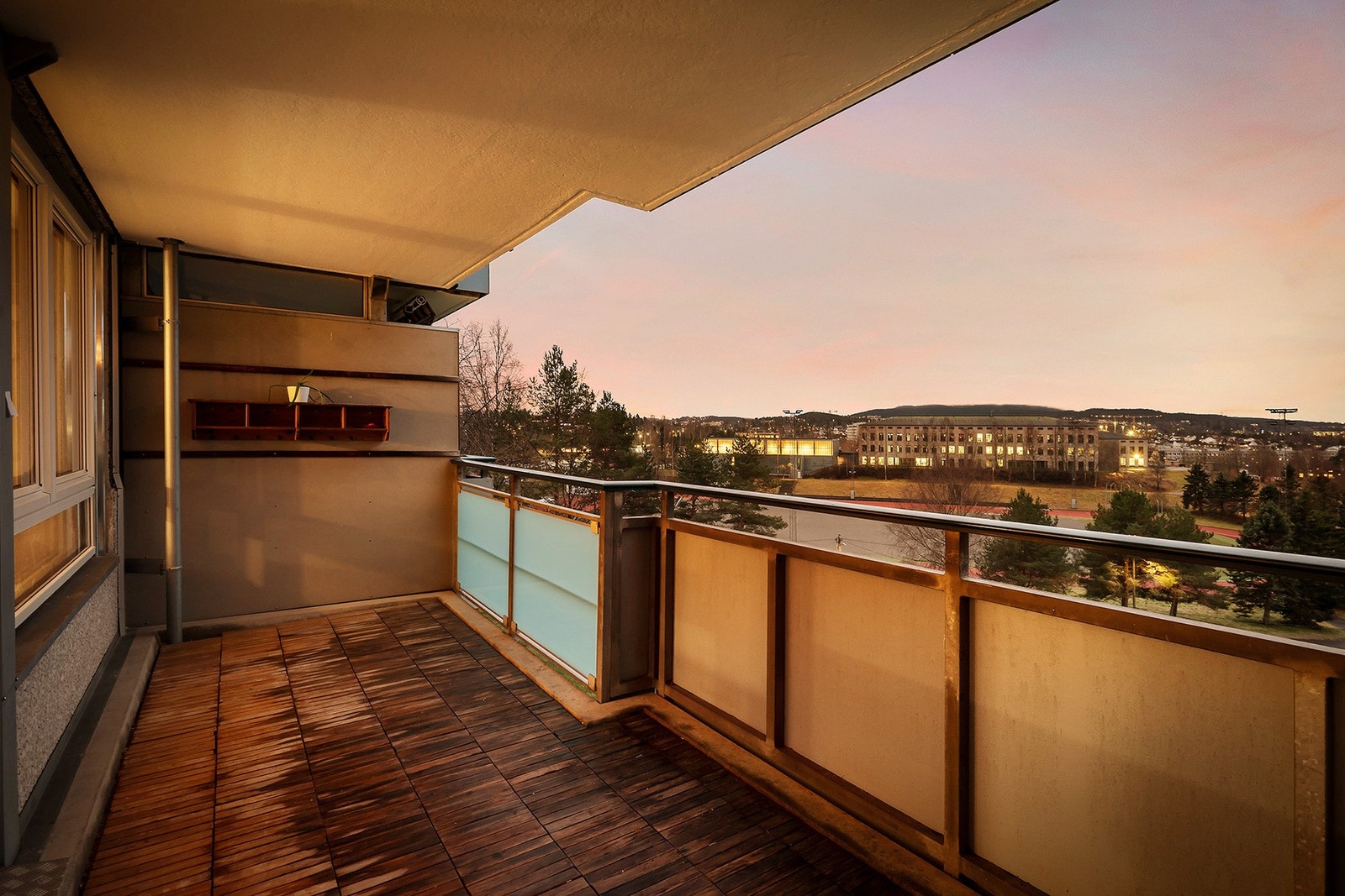 Perfekt sted for morgenkaffen eller ettermiddagssolen. Galleribilde