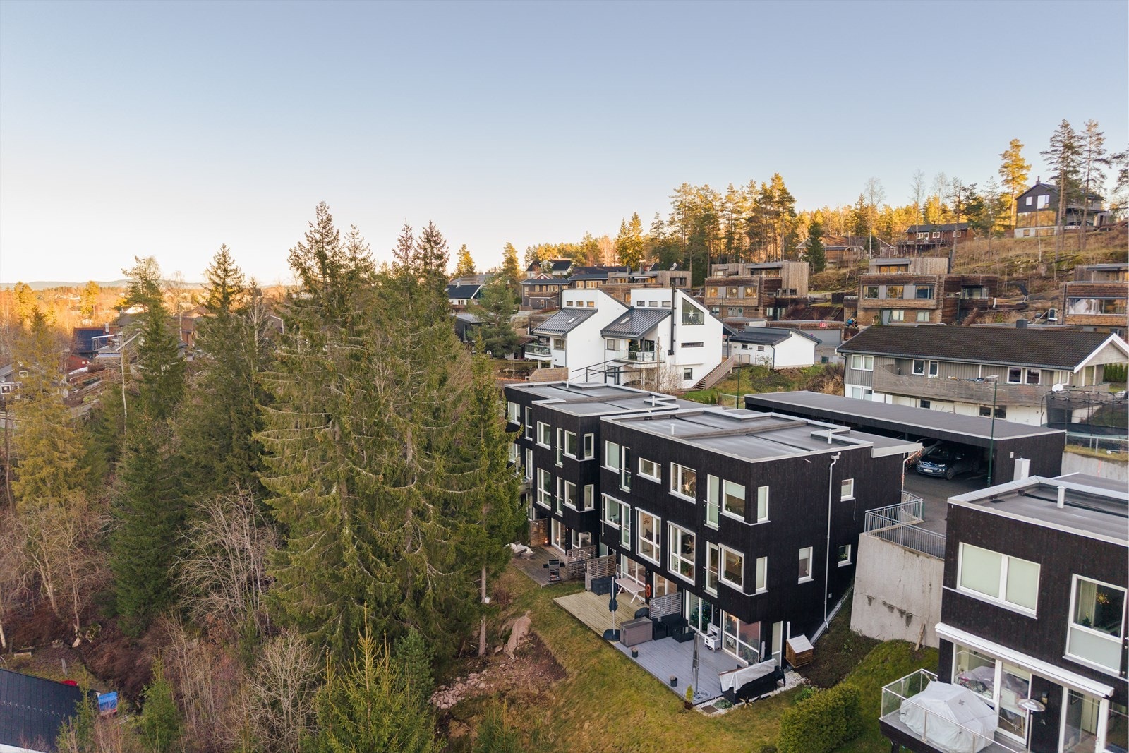 Heggedal er et satsingsområde i nye Asker kommune, med et nytt og moderne sentrum under utvikling. Galleribilde