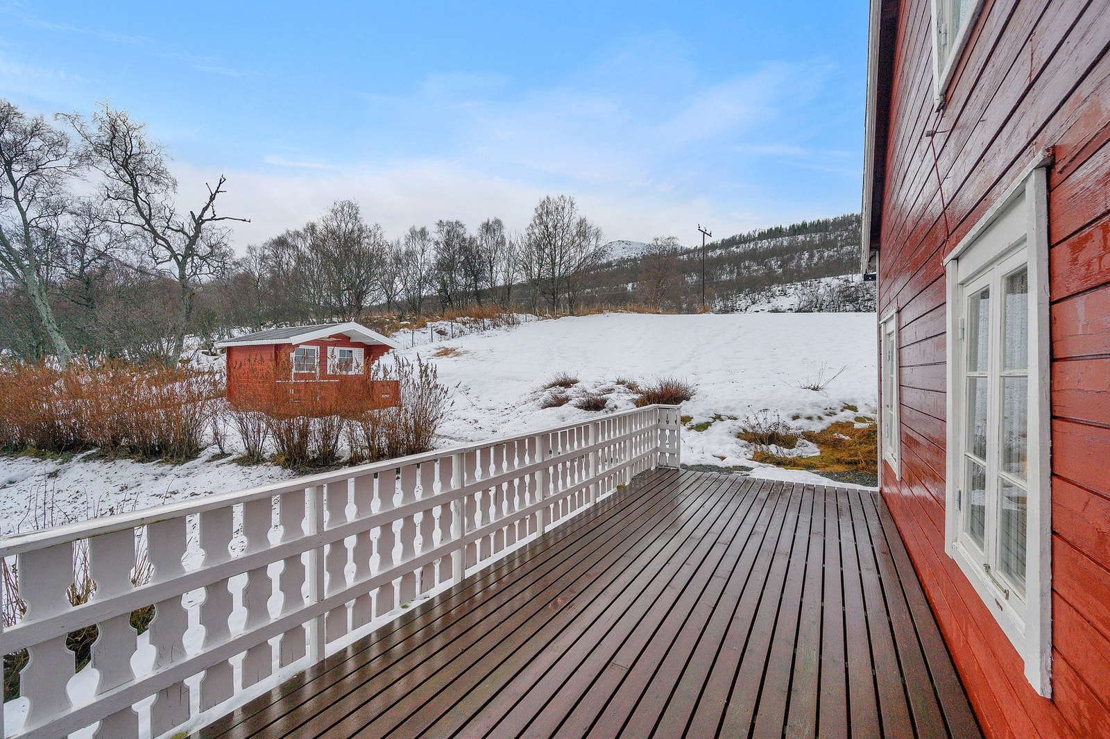 God plass for sittegrupper, her sitter man svært skjermet fra naboer. Galleribilde