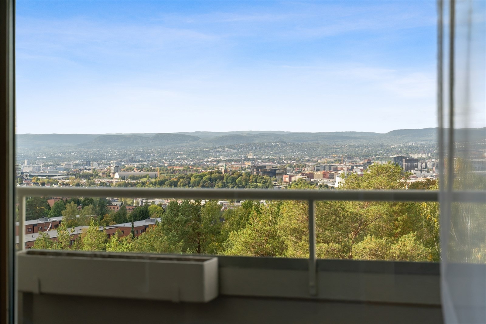 Nydelig utsikt fra balkongen. Galleribilde