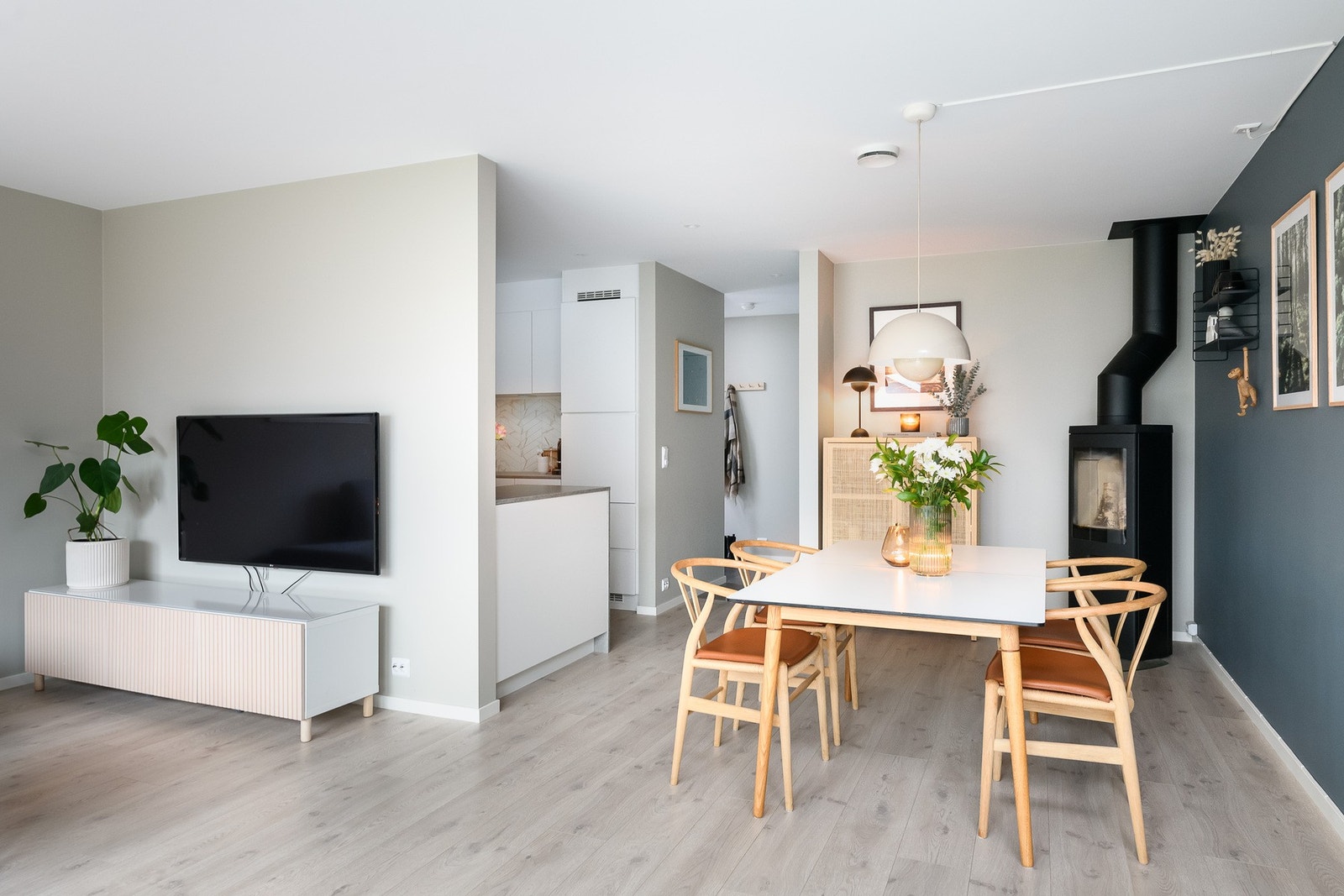 Én-stavs lyst Pergolaminat. Galleribilde