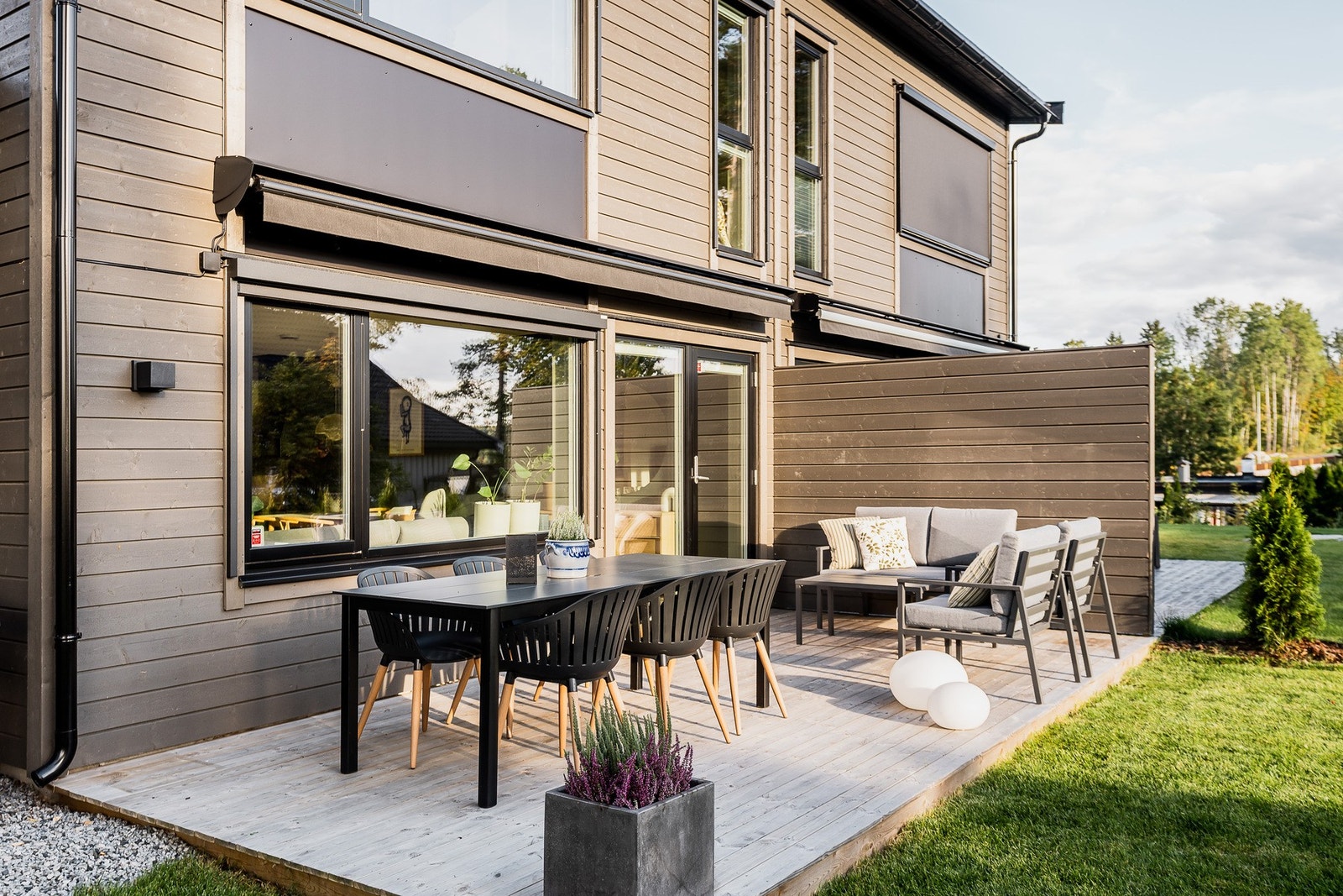 Herlig markterrasse på ca. 18kvm. Galleribilde