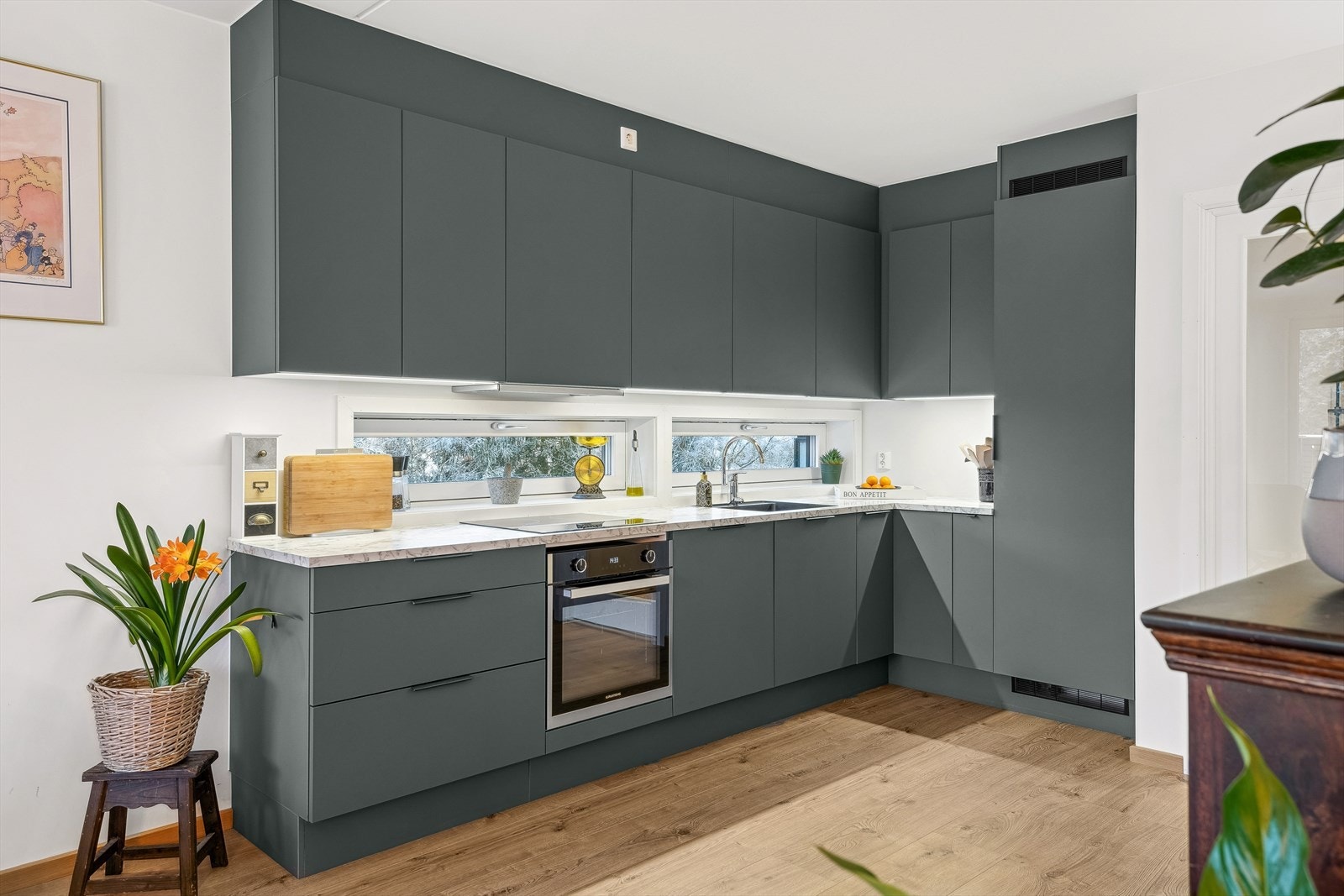 Lekker kjøkkeninnredning fra kvalitetsleverandøren HTH Galleribilde