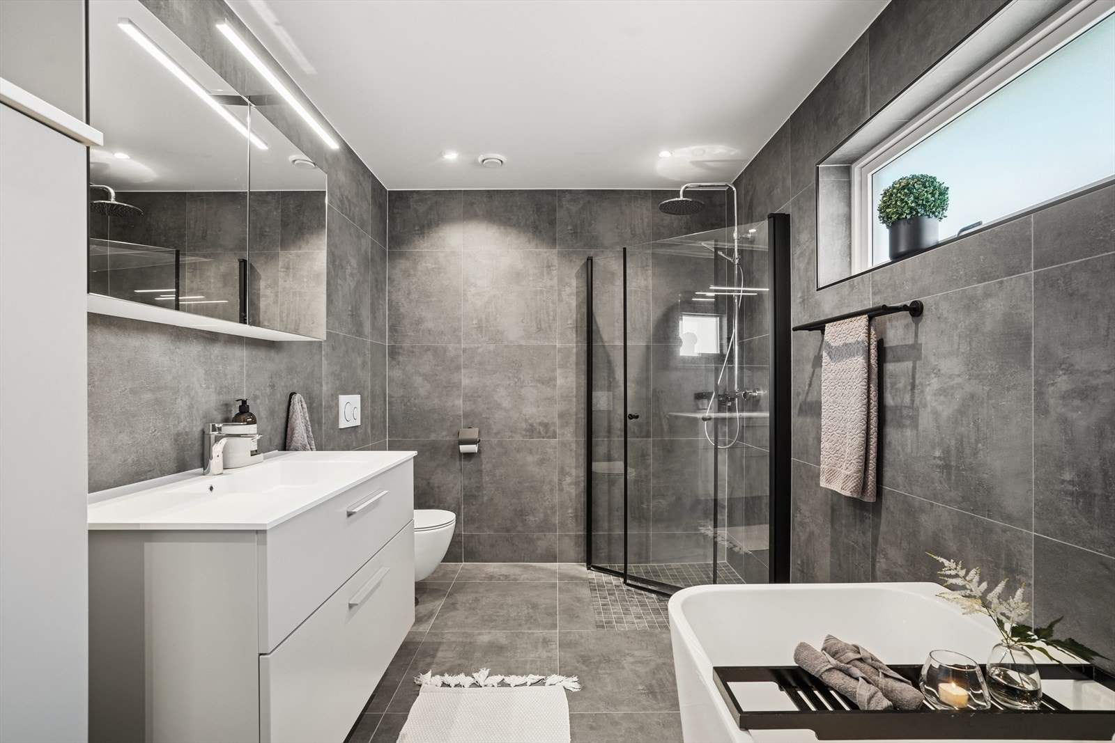 Baderom i 1. etasje Galleribilde