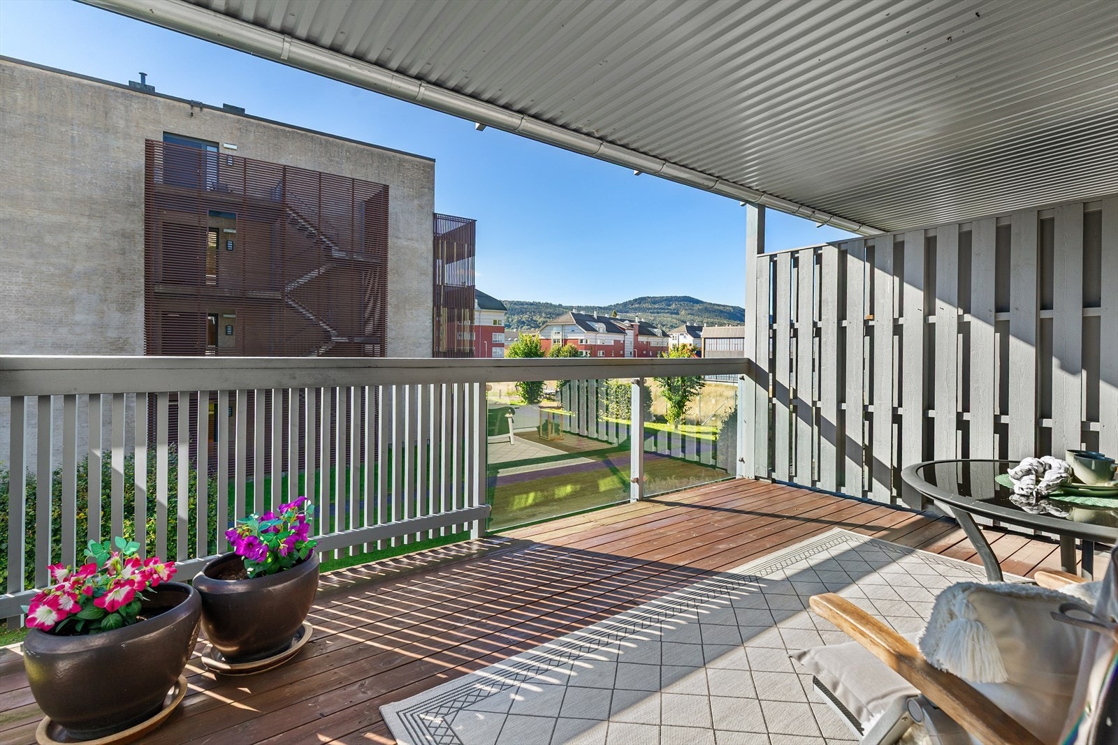 Stor og fin balkong på hele 15m2 Galleribilde
