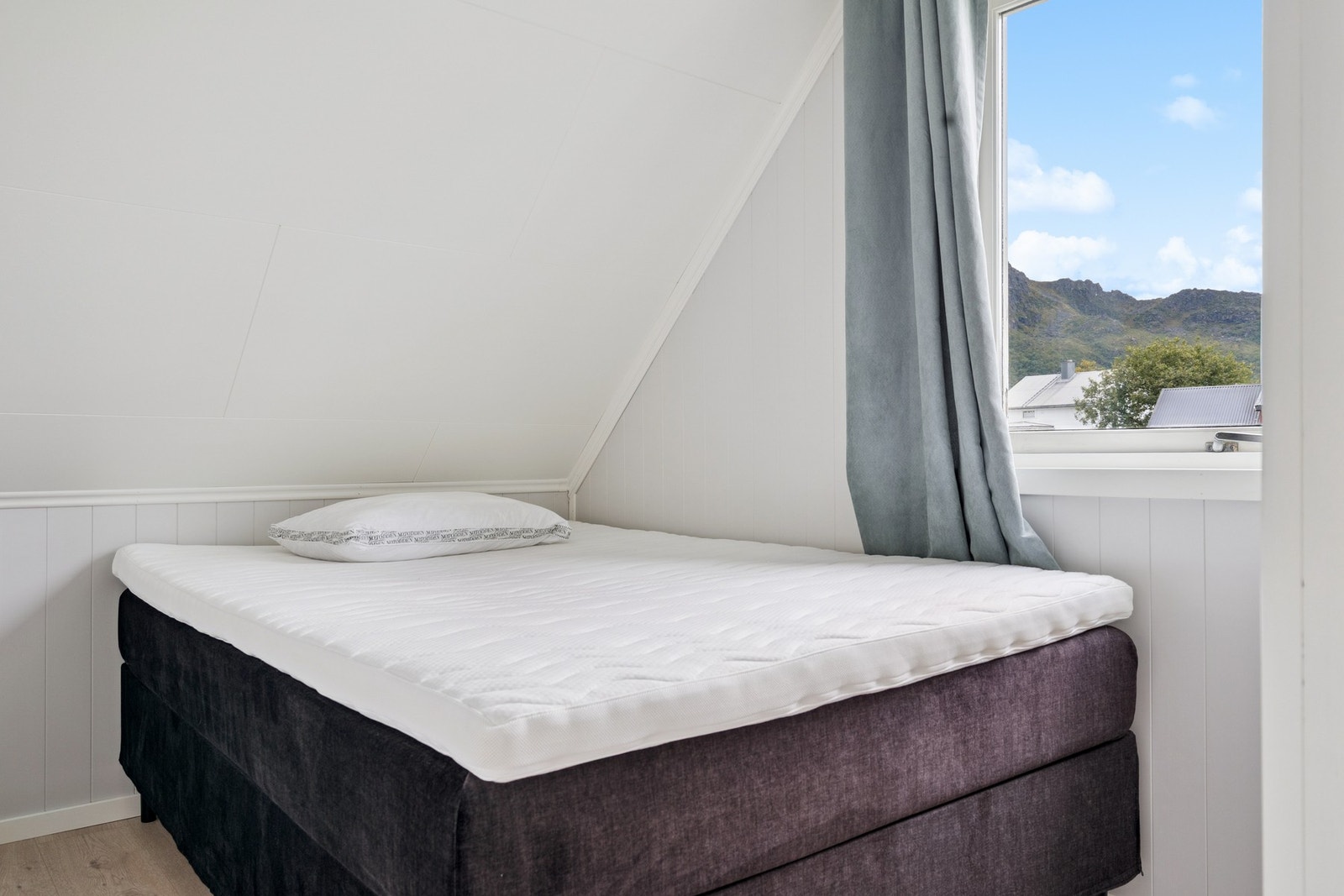 Soverom. Galleribilde