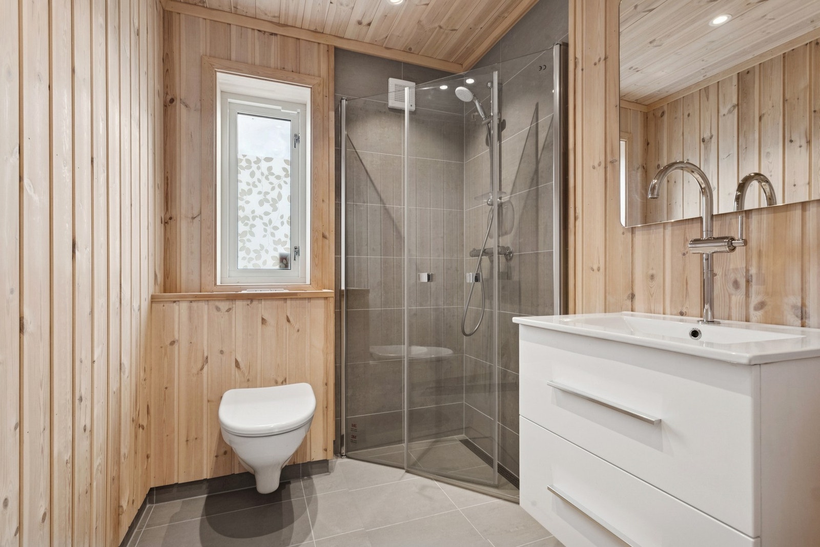 Baderom 2 holder en tilsvarende god standard. Galleribilde