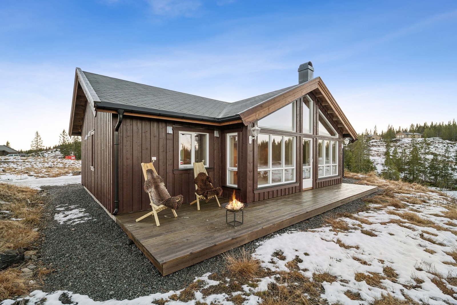 Hytten ligger fint til i området med gode solforhold. Galleribilde