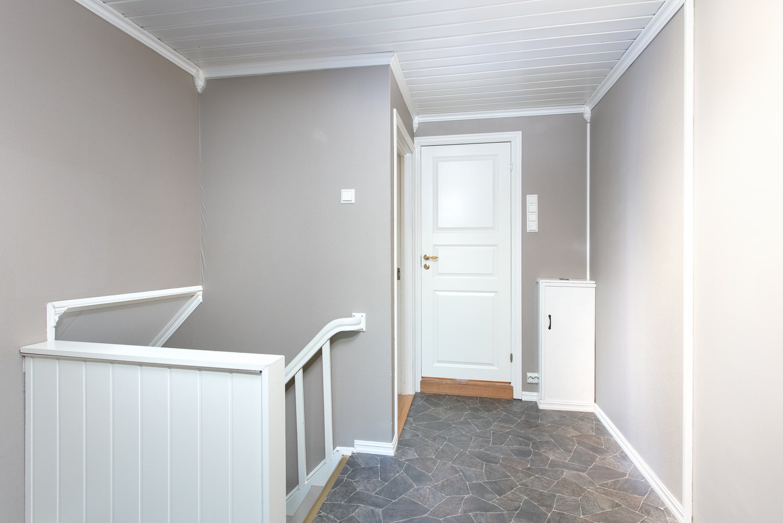 Gang/trapperom i 2. etasje Galleribilde