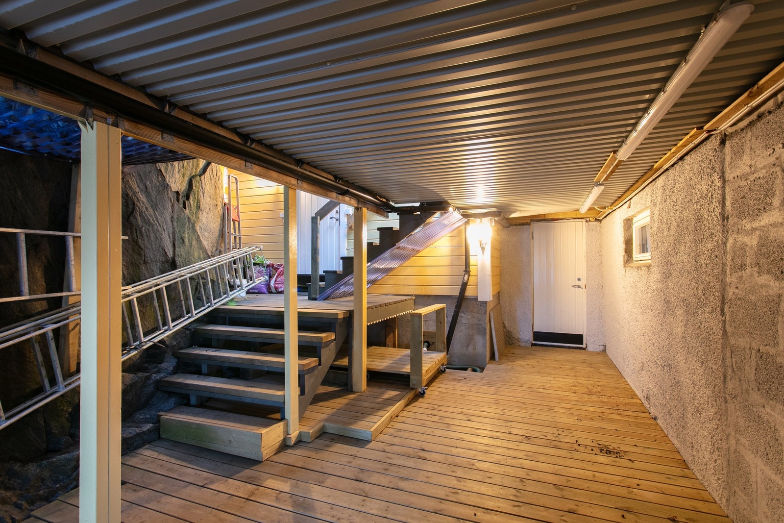 Overbygget uteområde i underetasjen Galleribilde