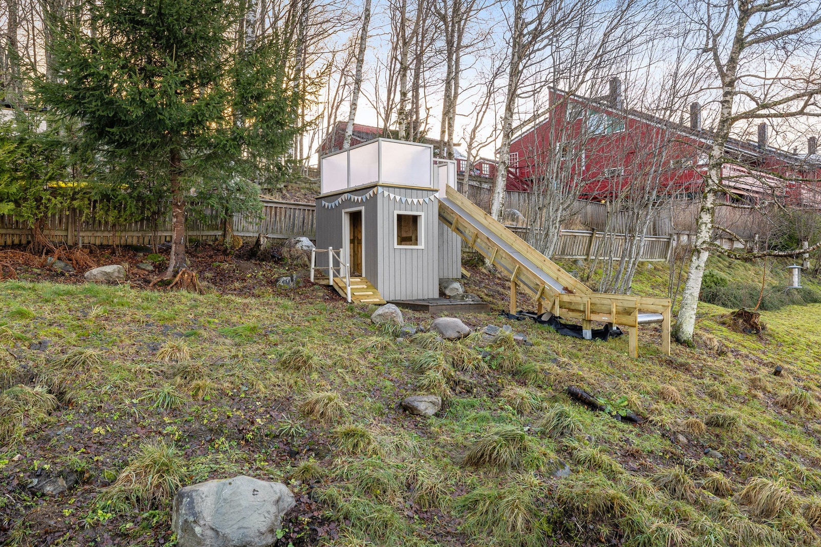 Stort uteareal. Galleribilde