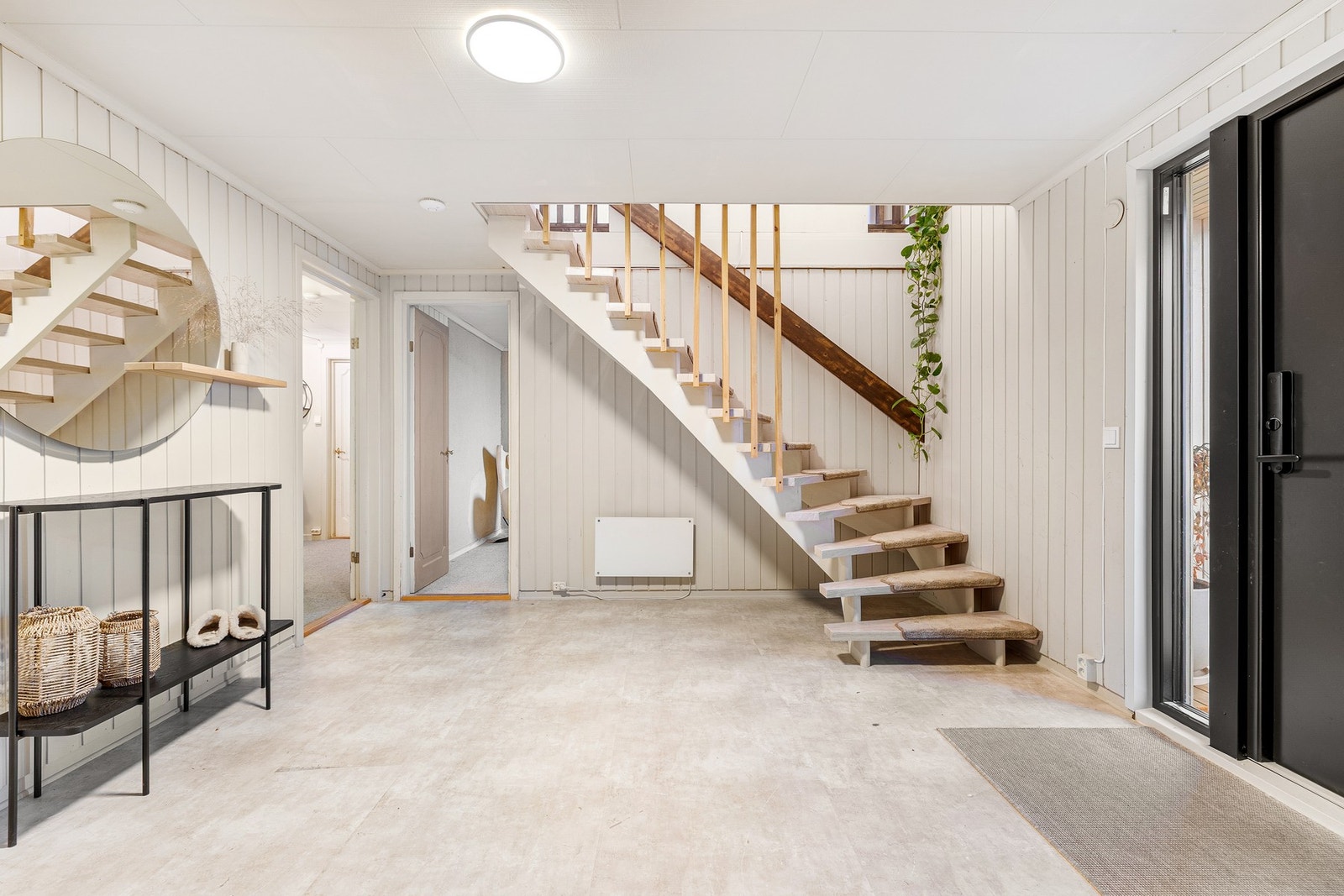 Romslig gang/entre på 17,5 kvm. Galleribilde