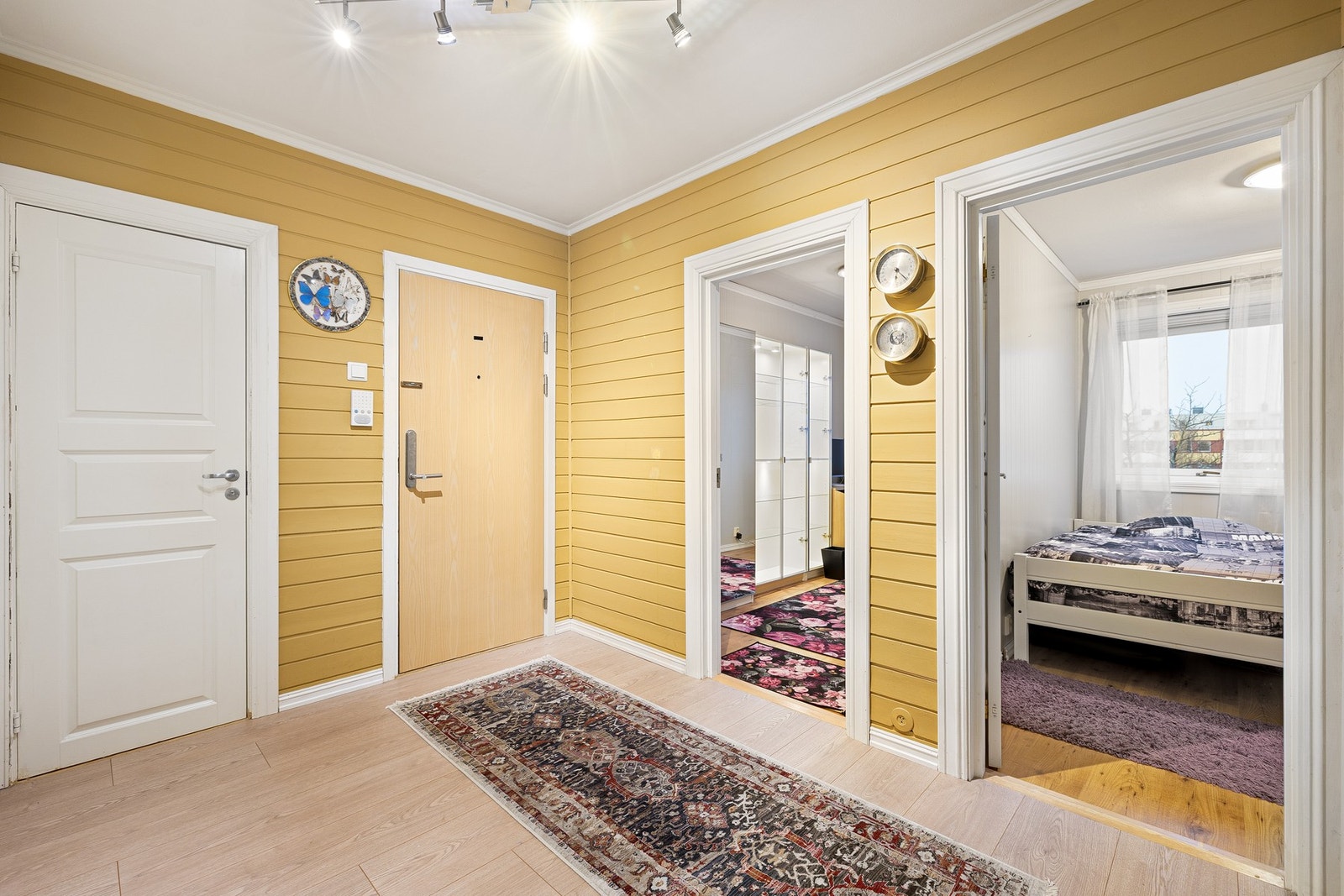 Leiligheten disponerer 3 boder i felles kjeller på henholdsvis ca. 4 m², 5 m² og 5 m². Galleribilde