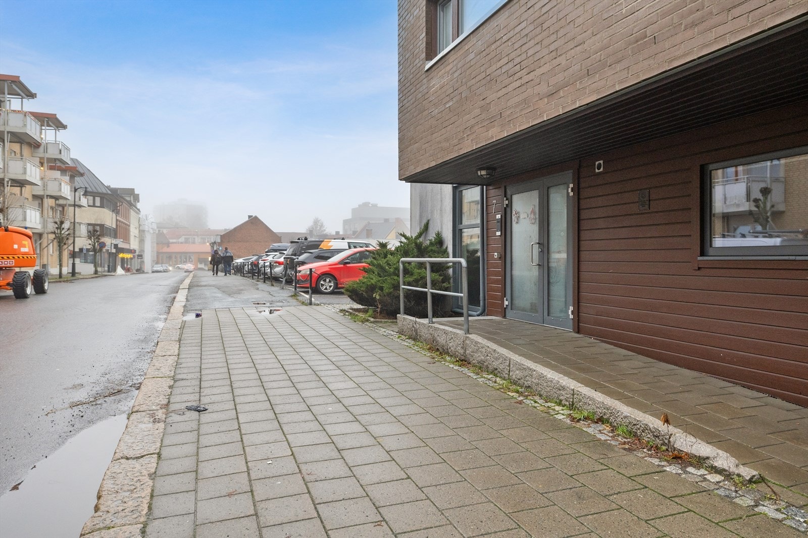 Boligen i Kongens gate 7 kombinerer en sentral beliggenhet med en noe tilbaketrukket plassering. Galleribilde