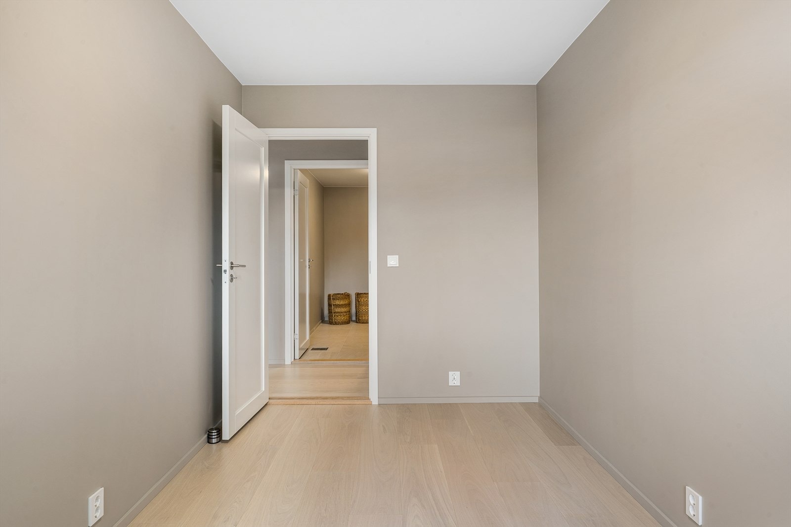 Det er god plass til garderobeskap på alle soverommene. Galleribilde