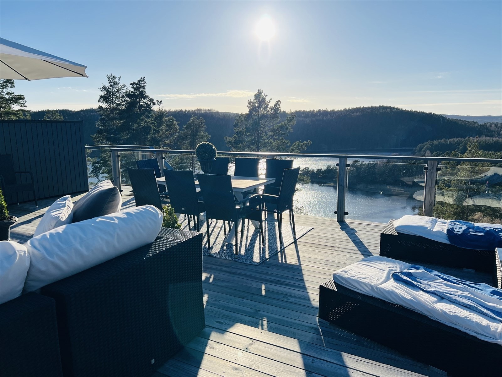 Her du solrike omgivelser, helt usjenert fra resten av boligfeltet (tatt av selger) Galleribilde