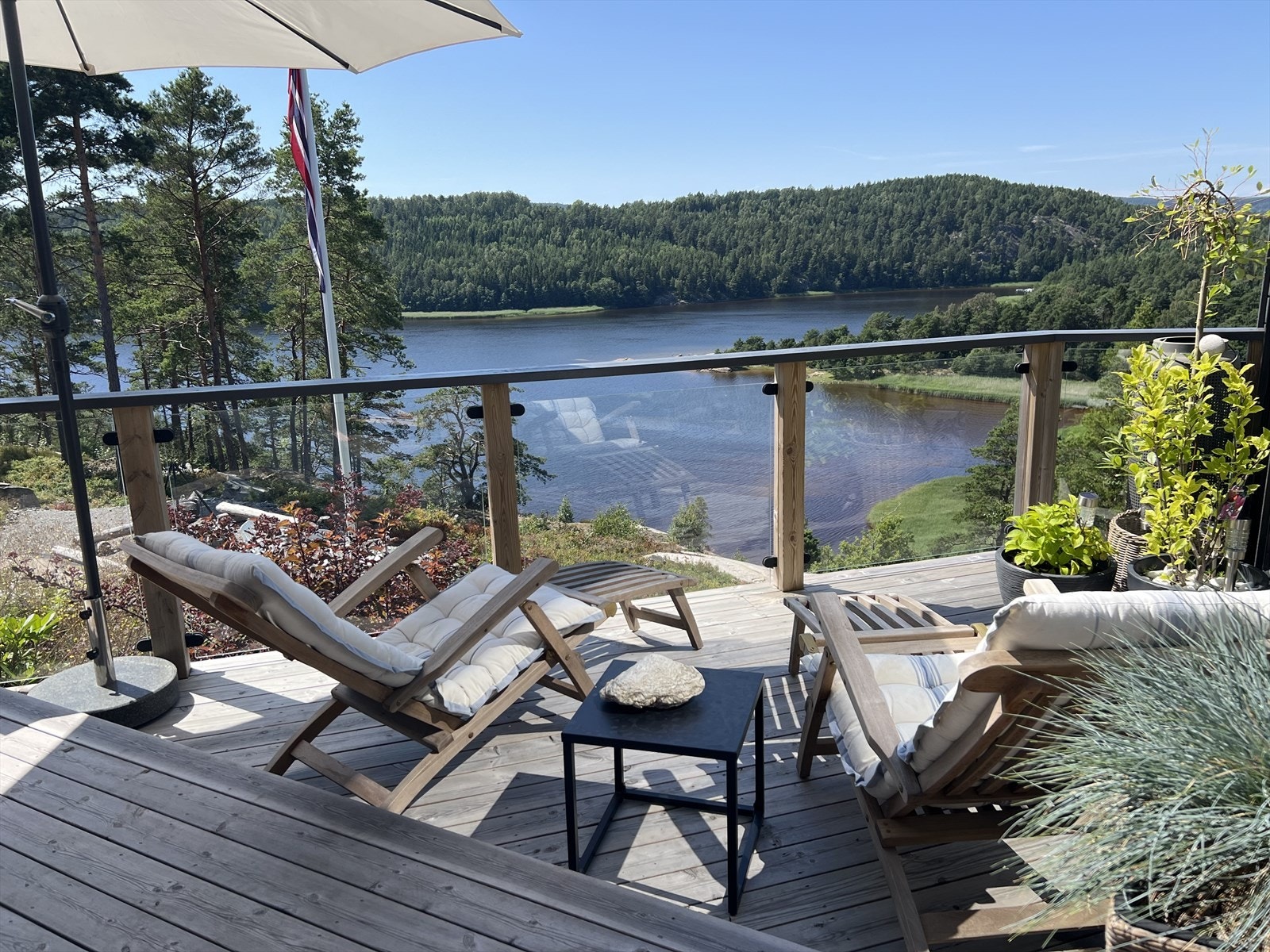 Her kan late dager nytes helt usjenert utover våren (tatt av selger) Galleribilde