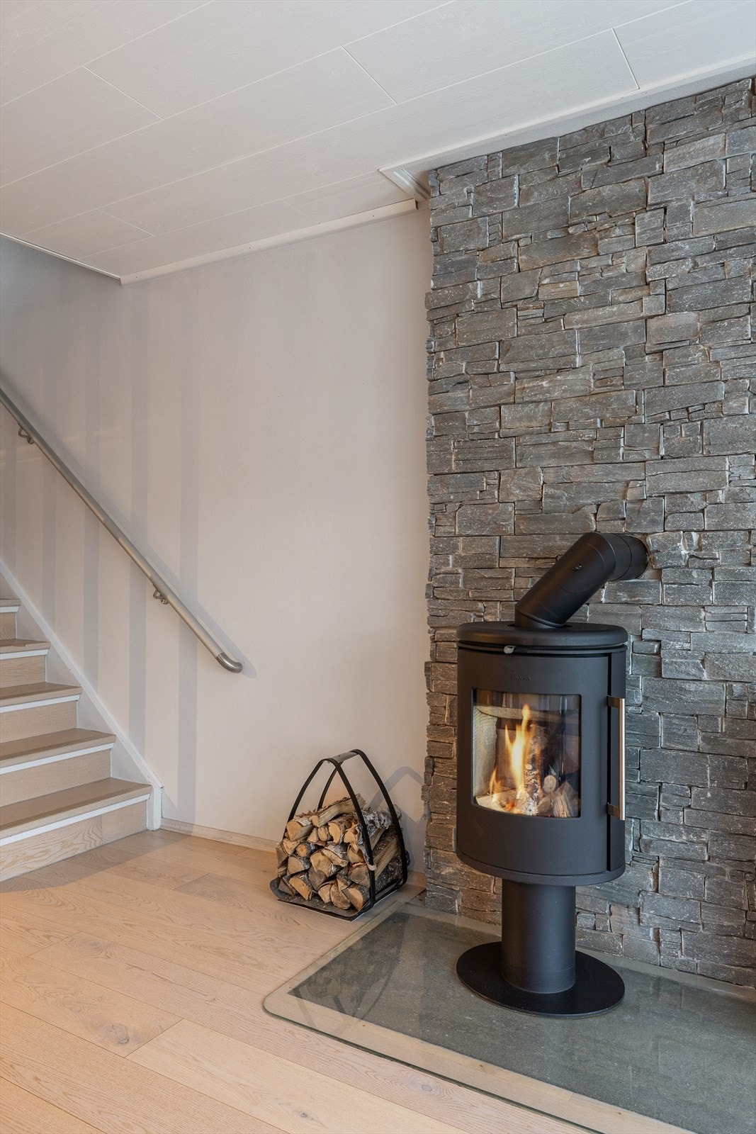 Peisovn gir en trivelig atmosfære på kjølige dager. Galleribilde