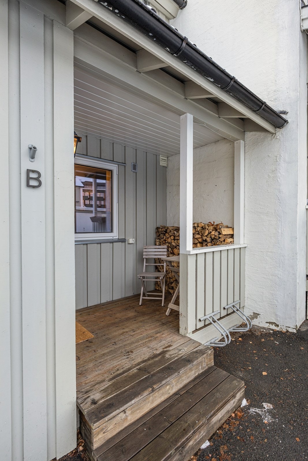 Inngangsparti. Galleribilde