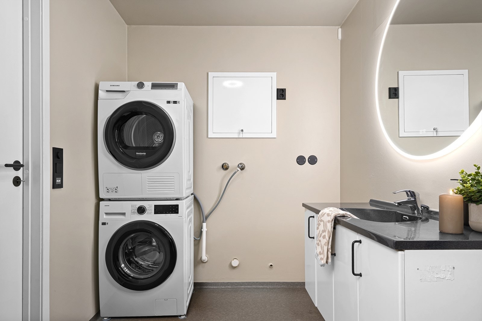 Badet har også opplegg for vaskemaskin og tørketrommel. Galleribilde