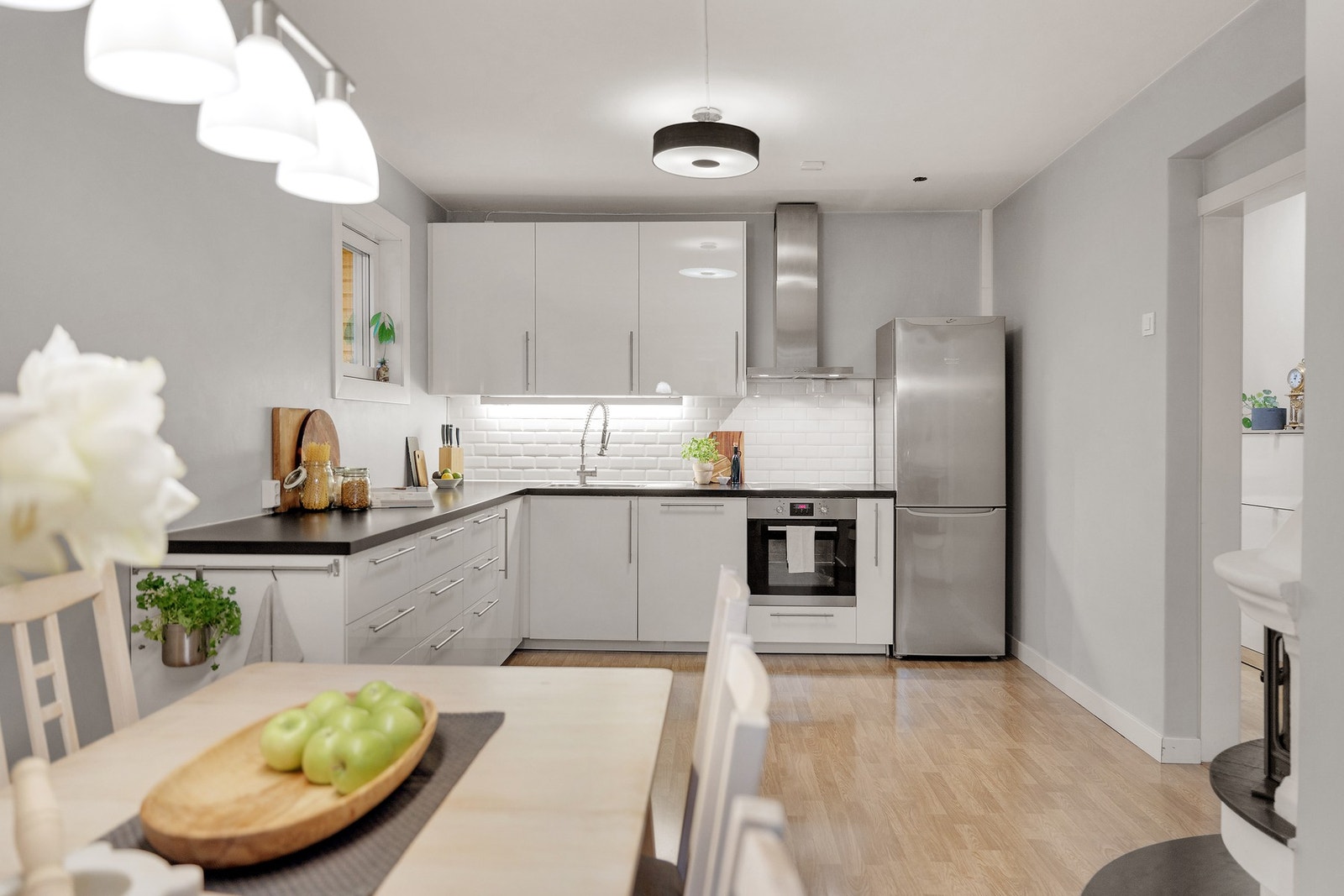 Integrerte hvitevarer medfølger, som ny oppvaskmaskin fra 2022 Galleribilde