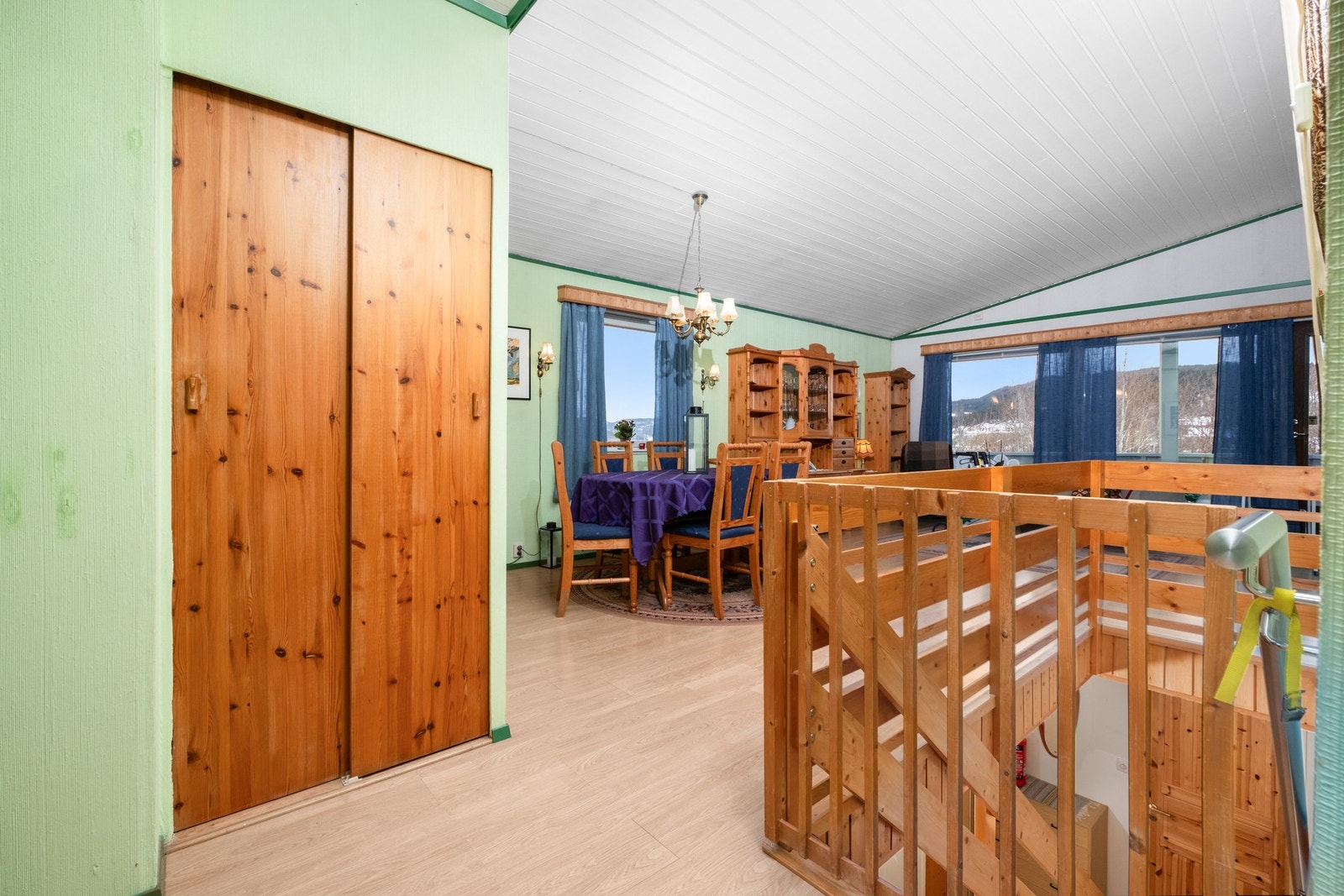 Gang i 1. Etasje på 3,7 kvm. Galleribilde