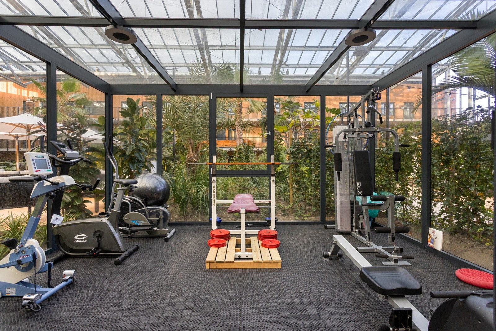 Treningsrommet blir flittig brukt, og inneholder alt man måtte trenger for å holde seg i god form. Galleribilde