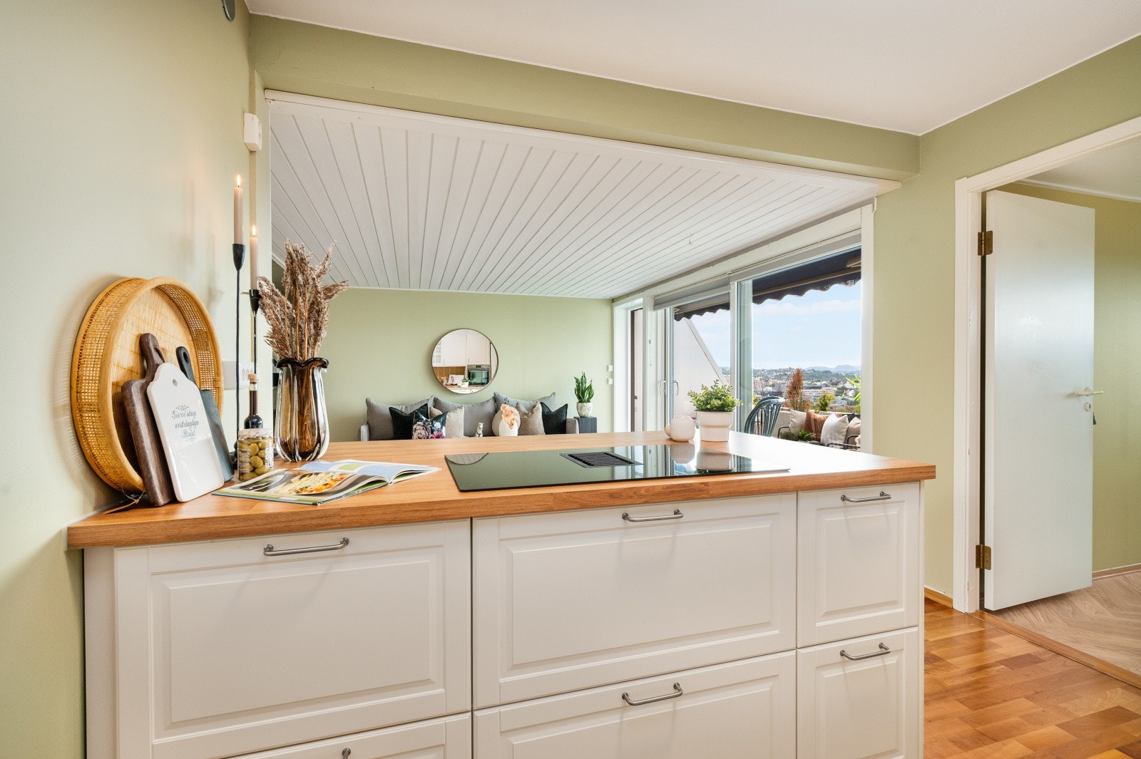 Kjøkkenøy Galleribilde