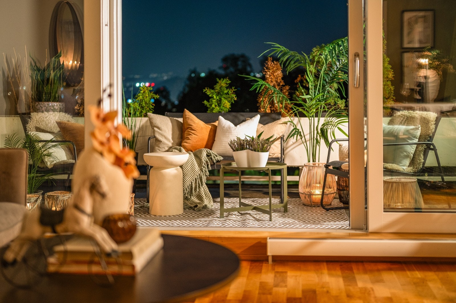 Stemningsfullt på balkongen Galleribilde