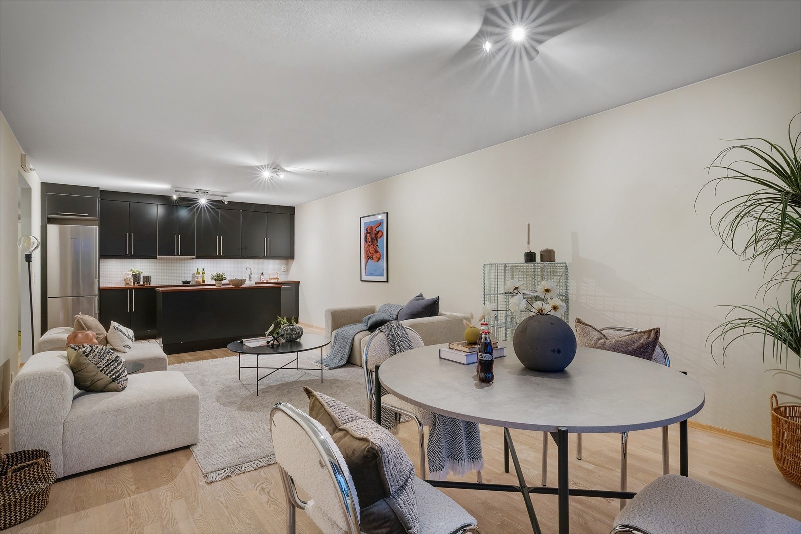 Åpen stue- og kjøkkenløsning Galleribilde