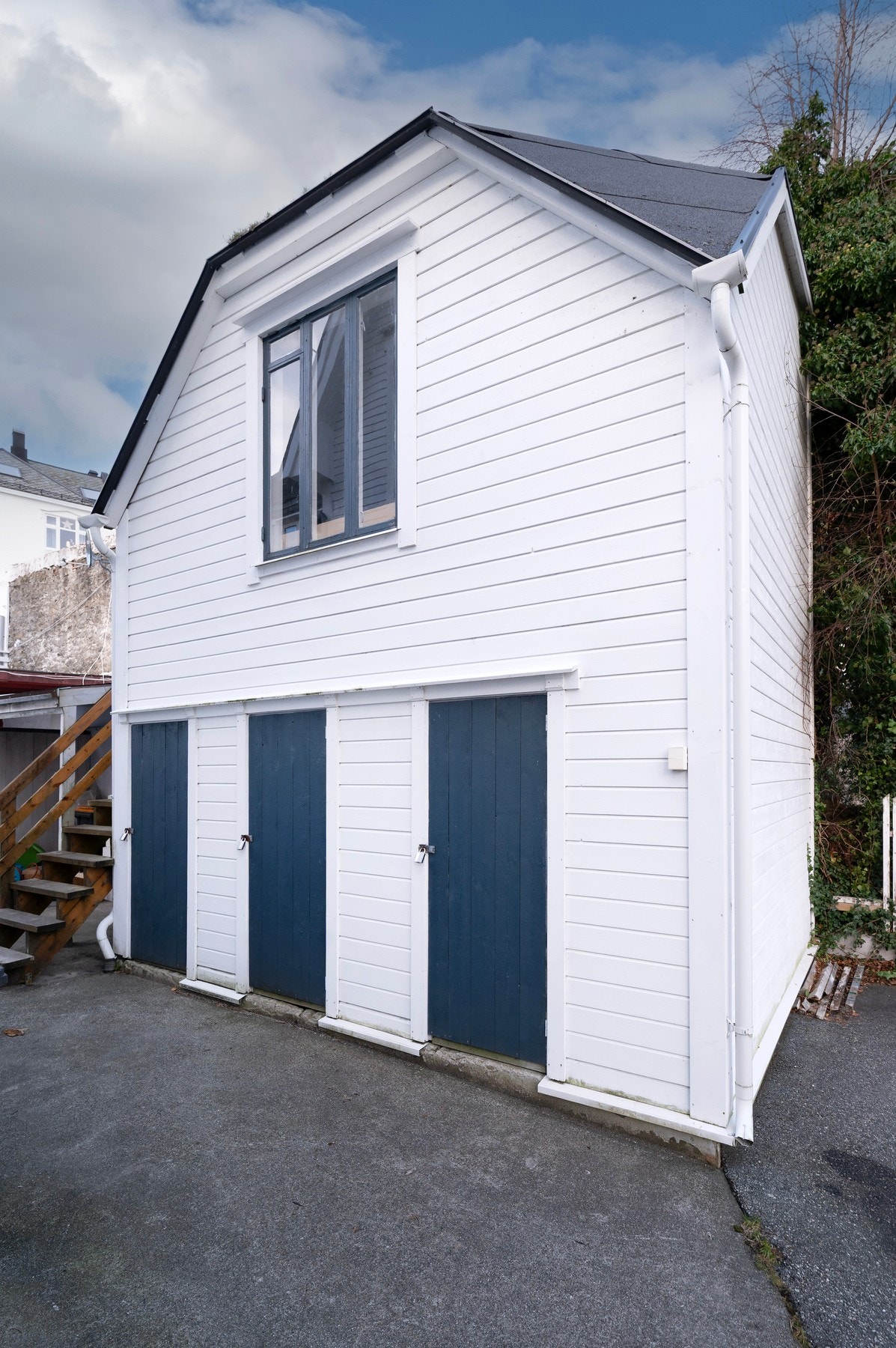 Boden er plassert i felles bodanlegg. Galleribilde