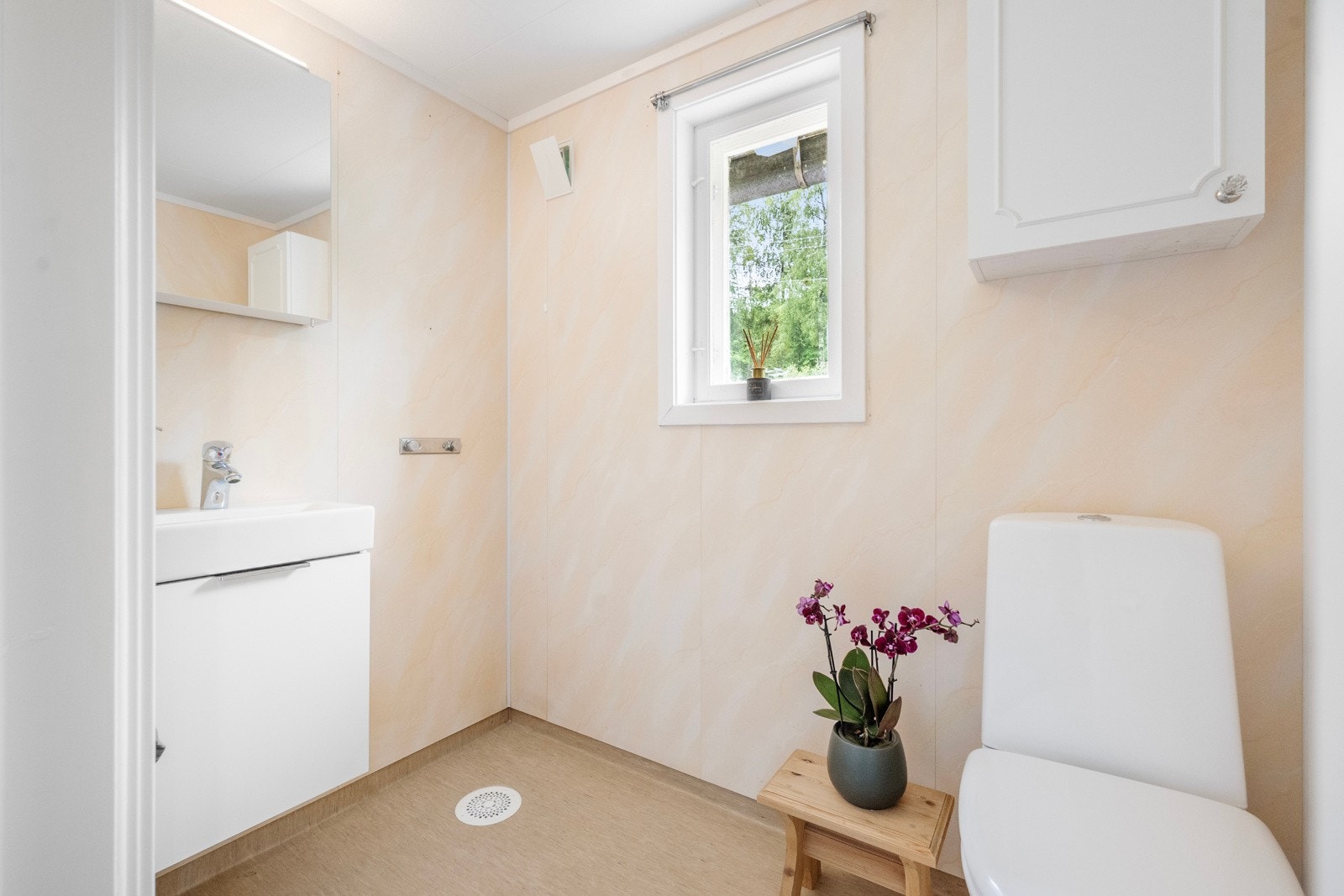 Toalettrom/bad i 2.etg. Galleribilde