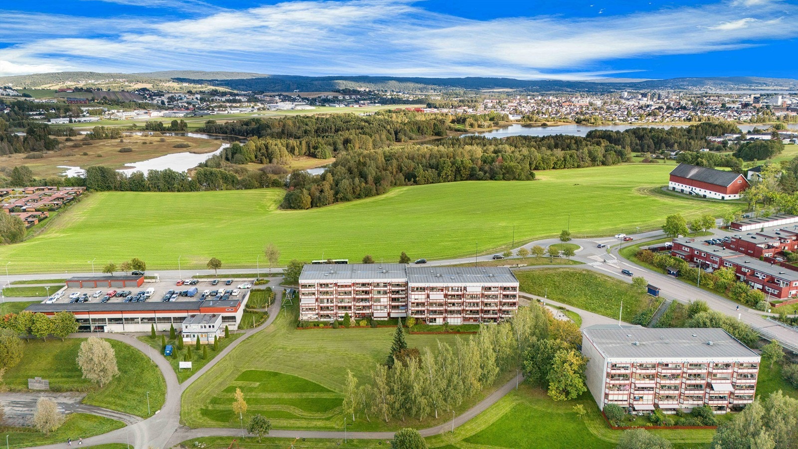 Her bor du i et attraktiv område, med kort vei til barnehager og skoler, samt Skjetten senter. Galleribilde