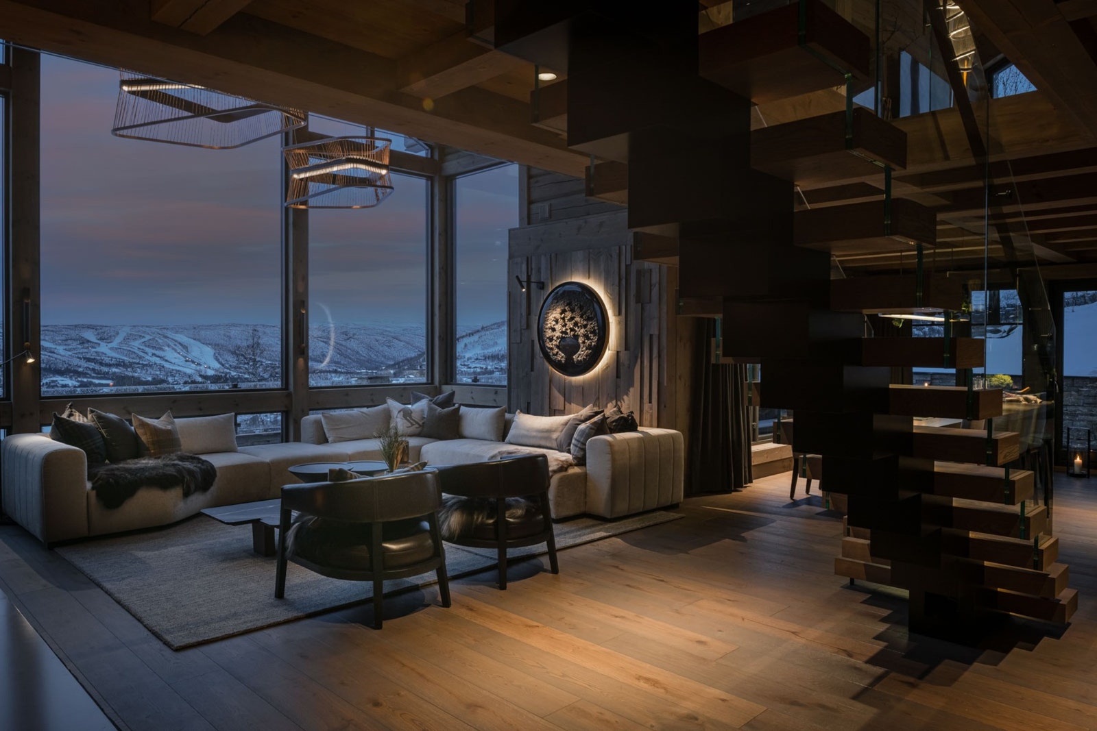 Hytten er ferdig møblert og klar til innflytting Galleribilde