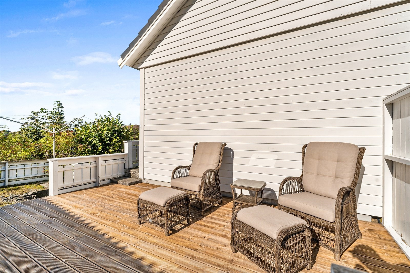 Solrike uteområder Galleribilde