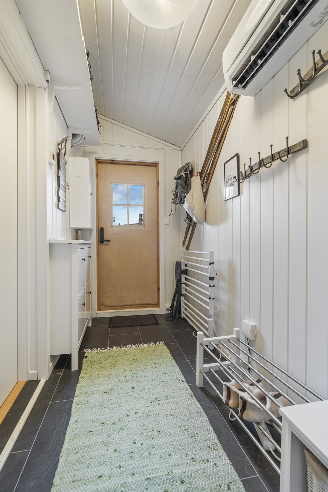 Gangen ved inngangen. Galleribilde