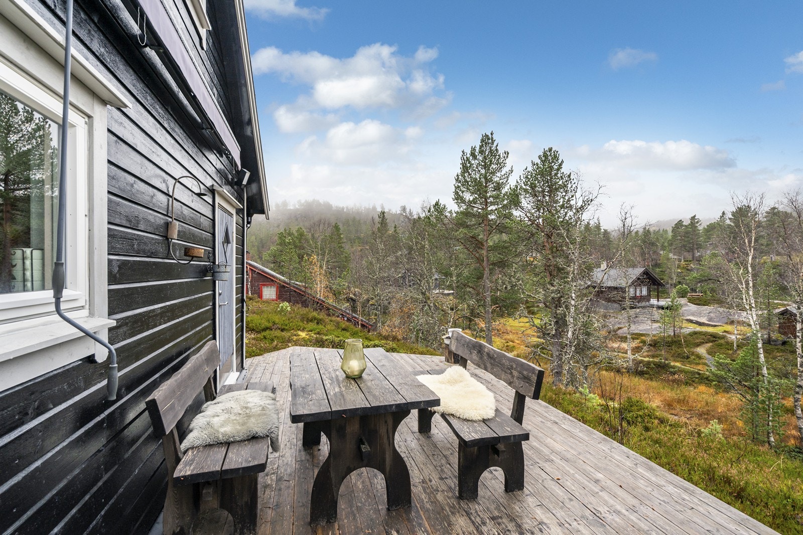 Kjekk terrasse med flott utsikt Galleribilde