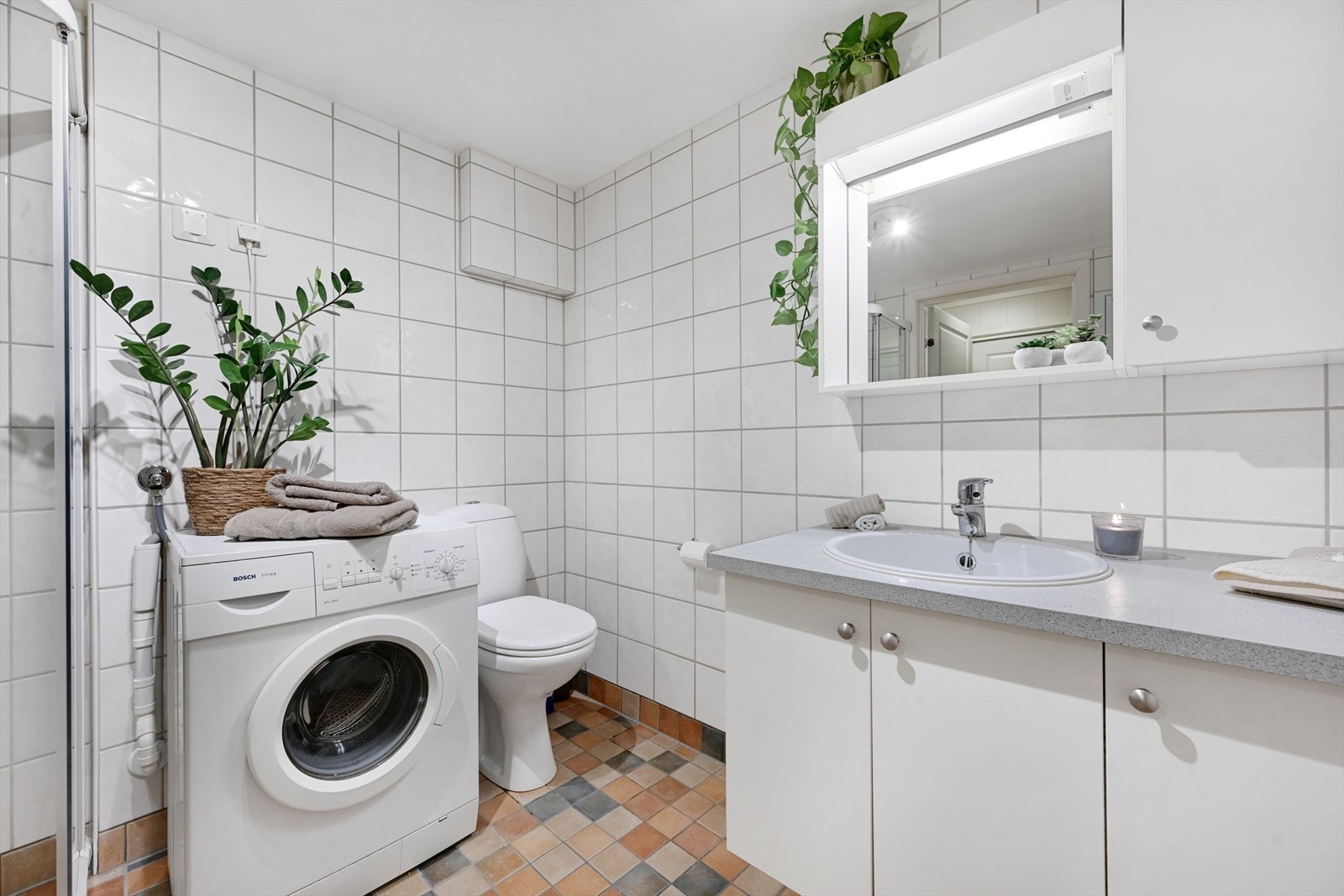 Pent fliselagt bad/wc. Galleribilde