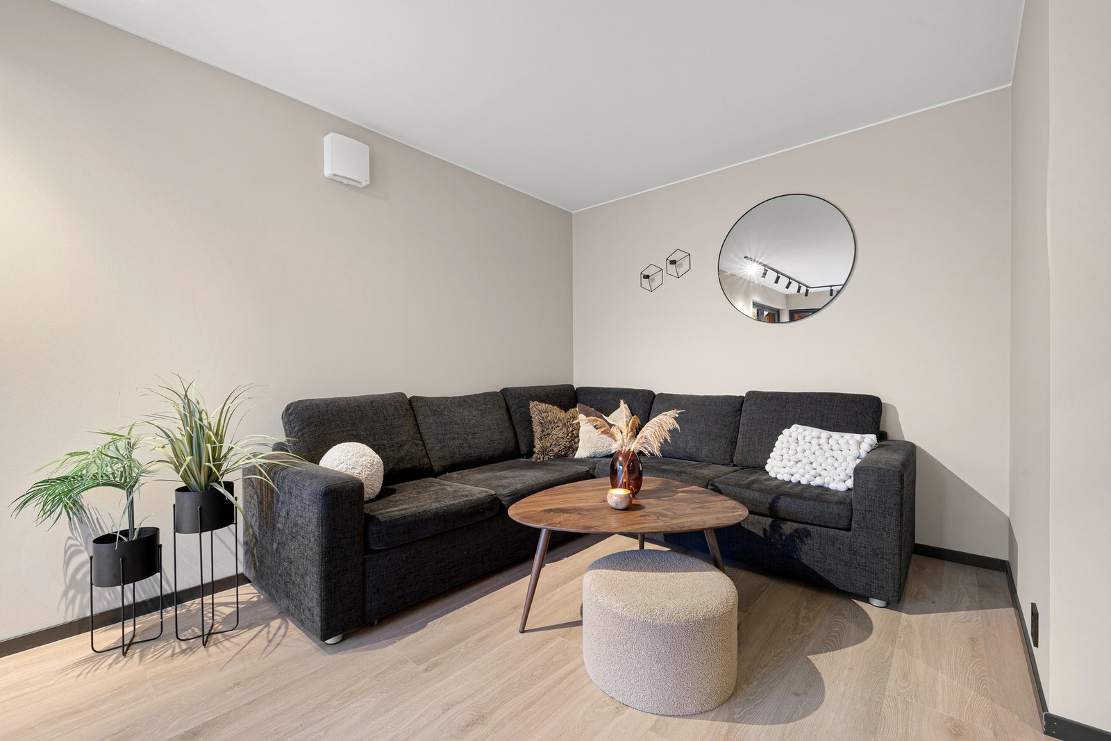 Det er montert romventilator for godt inneklima. Galleribilde