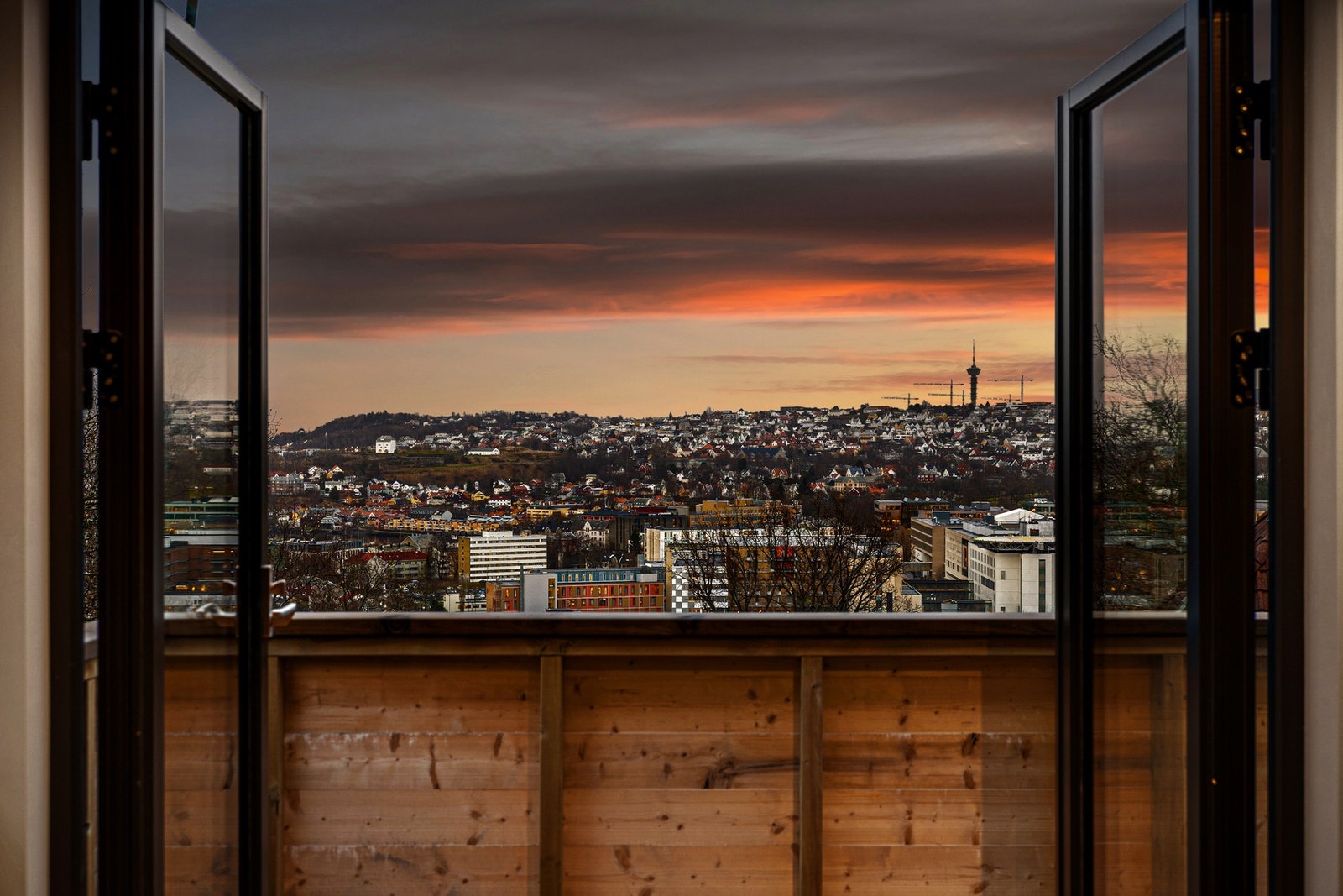 Velkommen til Gamle Åsvei 32 C, presentert av EiendomsMegler 1 ved Sigbjørn Shaswar-Vestå. Galleribilde