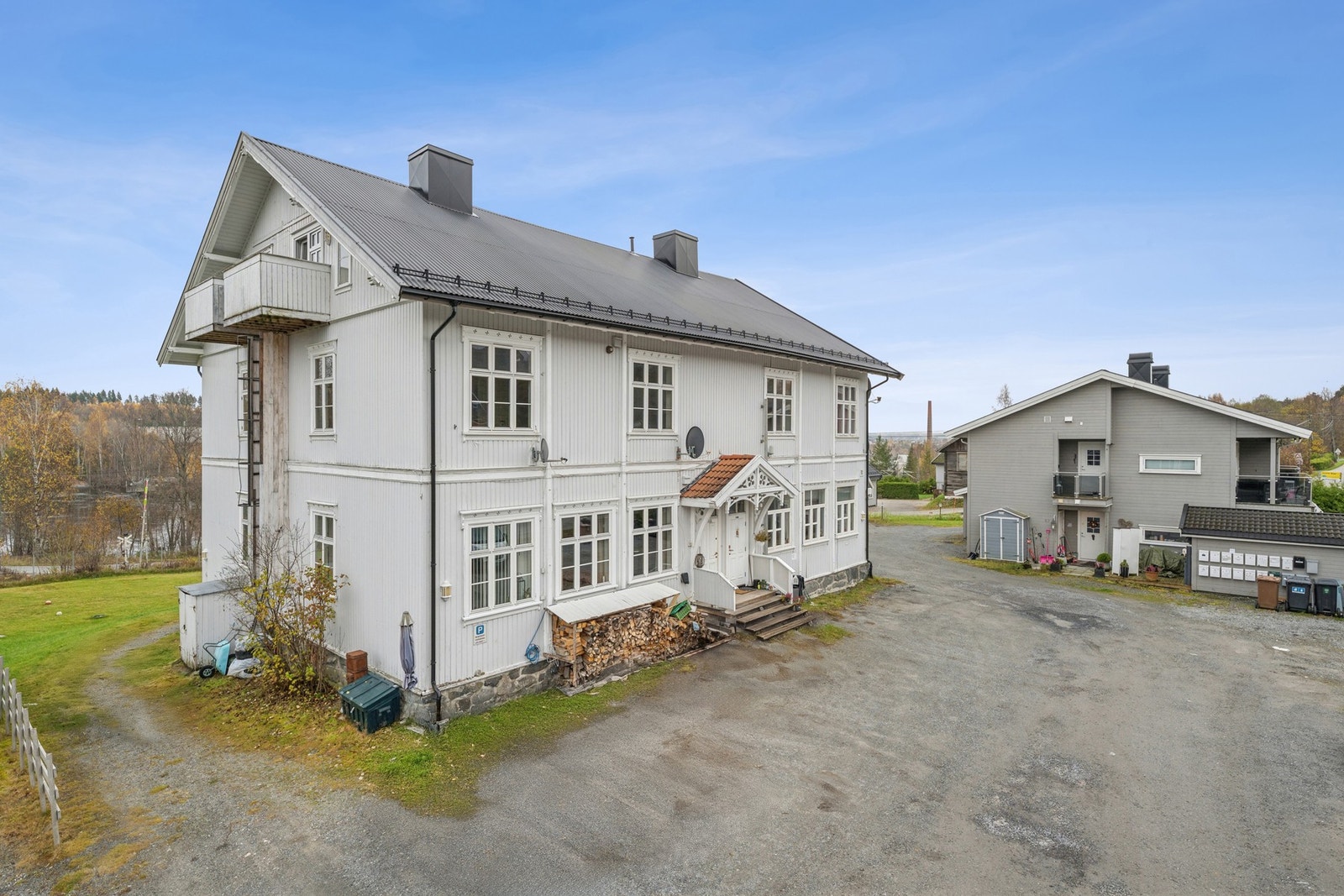 Leiligheten ligger i 1.etasje med egen inngangsdør. Galleribilde