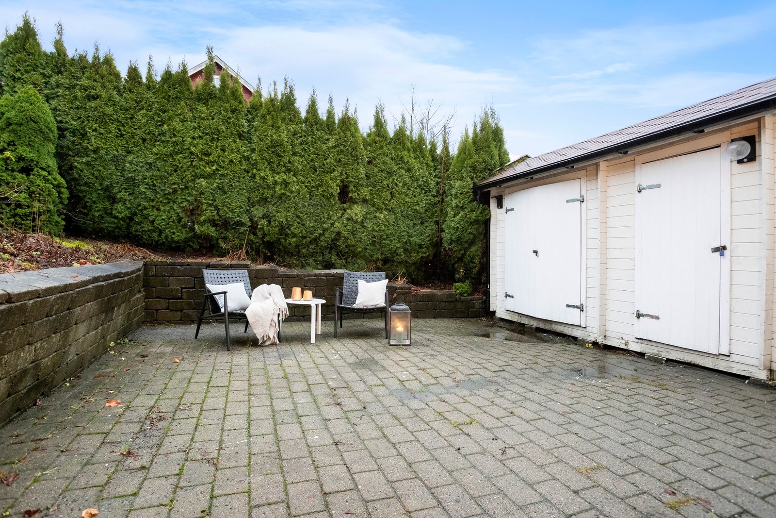 Store boder med god lagringsplass. Galleribilde